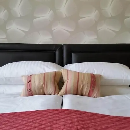 Gallery Guest House-2
